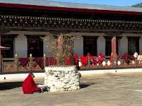 Phobjikha Valley – Blue Skies & Quiet Beauty 