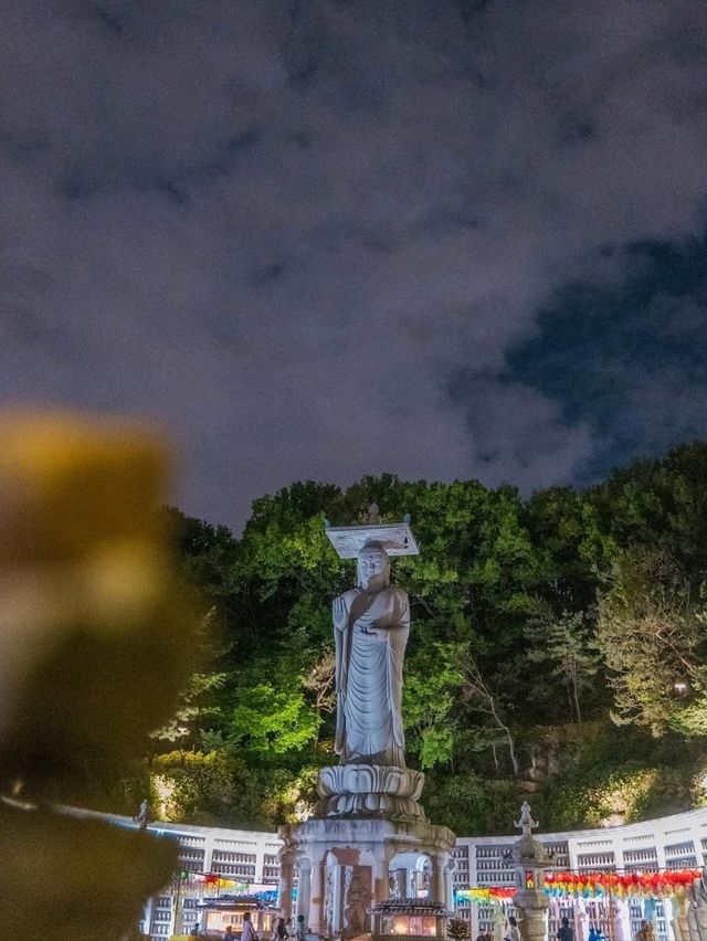 Peaceful Zen Right in the Seoul Hustle