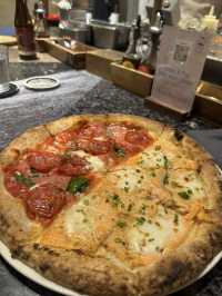 ホーチミン🇻🇳Pizza 4P’s  日本人街近くのピザ中心のレストラン🍴