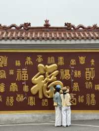 A mega Buddhist temple with multiple styles in Mianyang