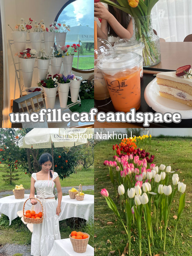 รีวิว une fille cafe and space 