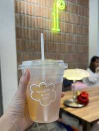 ☕️ Flowers in the Mist Cafe (ปากคลองตลาด)