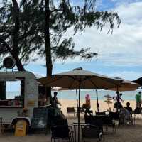 หาดแหลมเจริญ