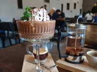 Way coffee คาเฟ่ที่นั่งเยอะ ขนมอร่อย ราคาไม่แพง