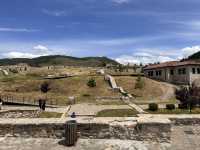 【Prizren｜中世の街並みと絶景が残るコソボ第2の都市】  城壁からの眺めと、偶然出会った虹の奇跡