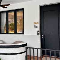 A breezy stay at the Palm Suites @ Chusan