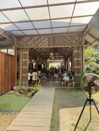 ร้านอาหาร ณ ชล