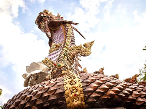 250年以上の歴史を誇る、ナーガに守られた聖なる寺院へ🙏📜✨ | Trip