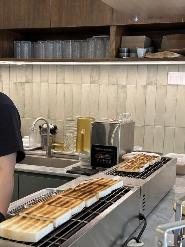 Kopi Harian: Where Mornings Begin on Jonker Street