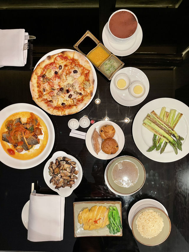 香港君悦酒店-享負盛名,盡覽維港兩岸的奢華酒店 香港君悦酒店-享負盛名,盡覽維港兩岸的奢華酒店