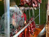 🔥 Chu Roast Bangkok – Local-Style Char Siew & Comforting Wontons