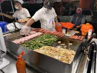 【Hot Dogs El Chino｜深夜に食べる、チーズたっぷり“全部のせ”ホットドッグ🌭】