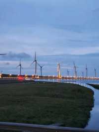 🌅 Gaomei Wetlands: Where the Sky Meets the Sea in Taichung