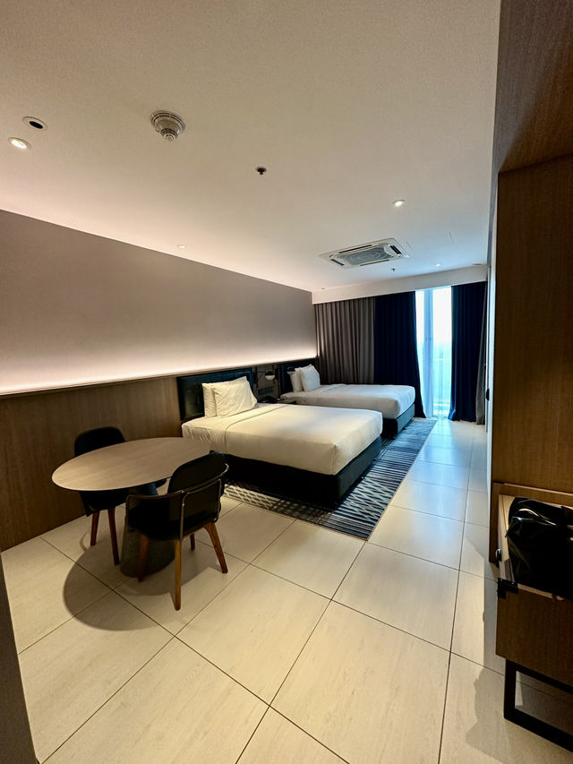 Smart Stay for Beach Lovers on a Budget