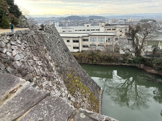 伊賀上野城（石垣非常壯觀）