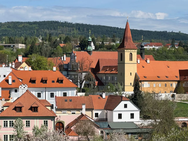 Český Krumlov, Czech Republic: My Summer Wanderings & Photo Hotspots! ☀️🏰