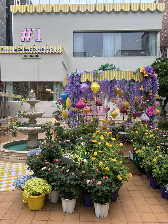 ⛲ 여름날의 빛나는 휴식, 태그원 카페