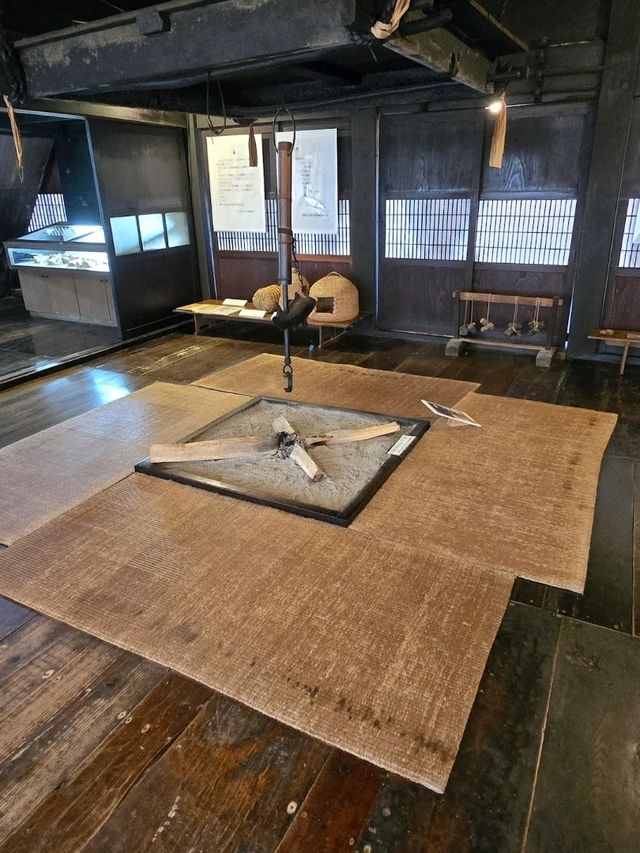 TAKAYAMA JINYA.