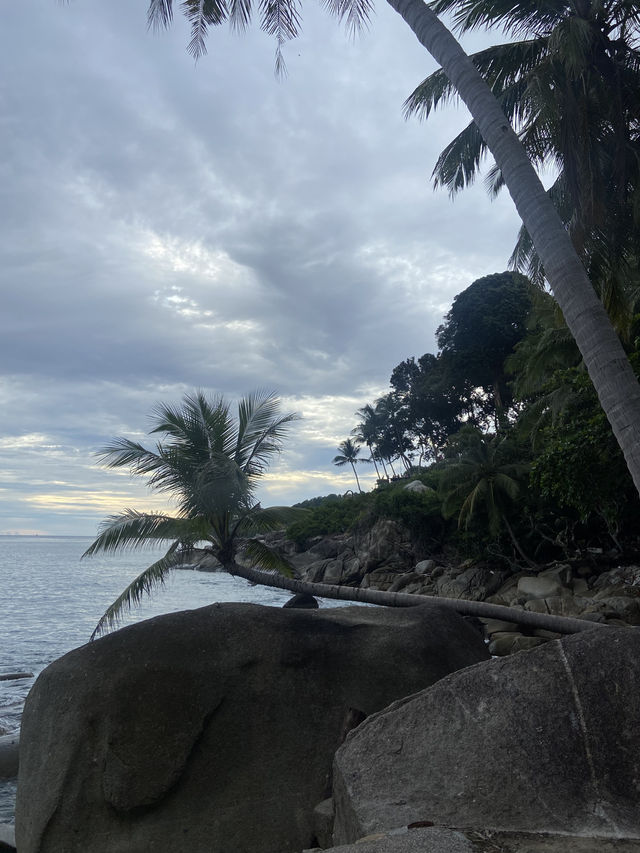 จุดชมวิวลับหาดกะหลิม