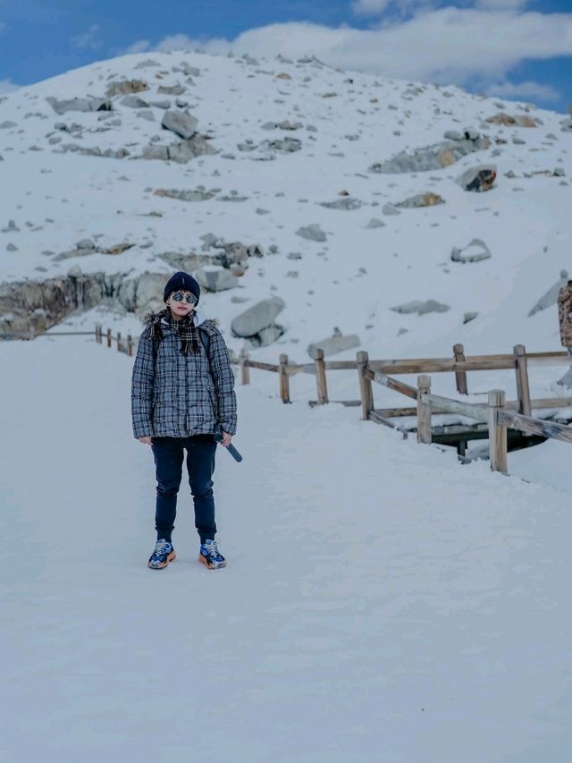 ต้ากู่ การ์เซีย (Dagu Glacier )