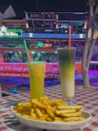 Light Bites, Heavy Vibes – Dutch Harbour Café Delivers Melaka Magic