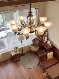 Three-Storey Vintage Charm Just Minutes from the Checkpoint
