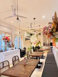 Kembang Tandjoeng, Jakarta’s Heritage Café with a Floral Soul