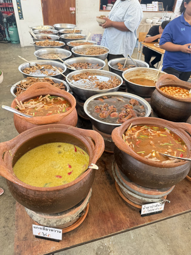 บุฟเฟ่ต์ขนมจีน ย่านรังสิต