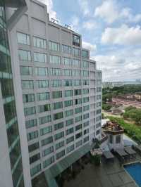 “Renaissance JB: Where Exceptional Service Meets Home Comfort”