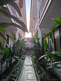 Sunshine Bali: Hidden Hospitality Beneath a Humble Facade