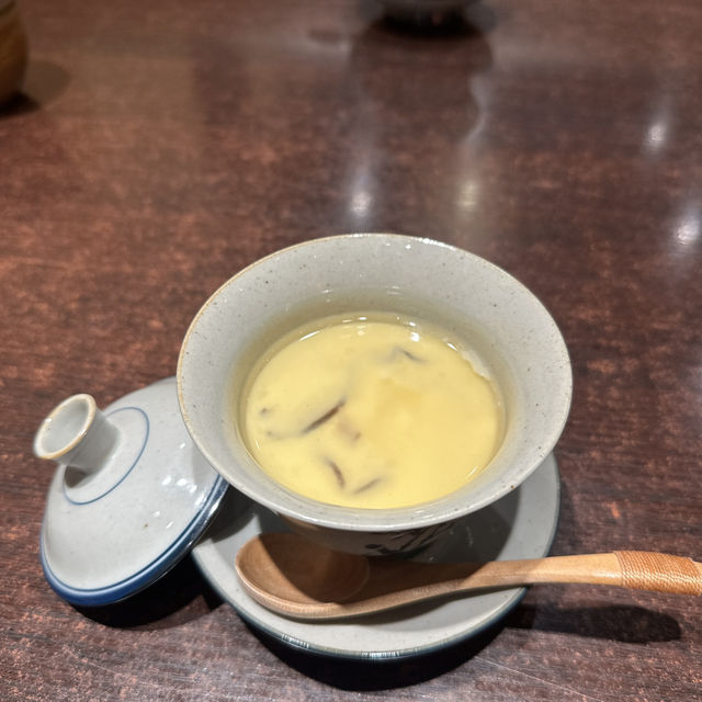 칭다오에서 장어덮밥을 꼭 드셔보세요 鳗岛·炭烧鳗鱼专门店(上杭路总店)