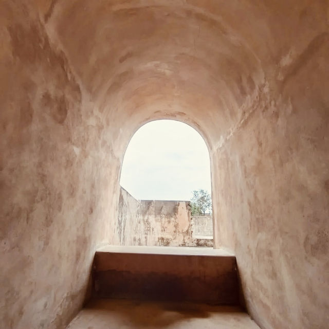 🌿✨ Warungboto: Yogyakarta’s Hidden Royal Bath Complex – A Solo Traveler’s Guide