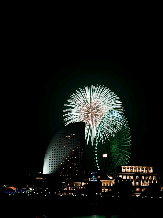 【横浜】みなとみらい花火 【横浜】みなとみらい花火