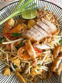 ร้านลับต้องไป! ไม่ใกล้ไม่ไกล ‘เขื่อนปราณบุรี 🏔️✨
