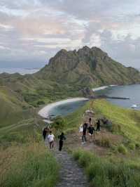 Sunrise Serenity on Padar Island: A Cultural Odyssey