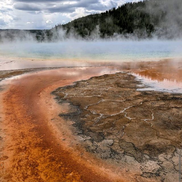 Yellowstone National Park (WY, MT, ID)