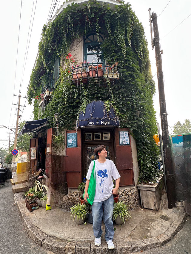 “大学路 (Dàxué Lù)” 📚 “大学路 (Dàxué Lù)” 📚