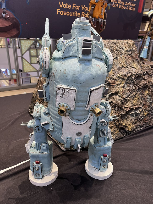 Must-Visit Clay Robot Exhibition by Yenji at 1 Utama