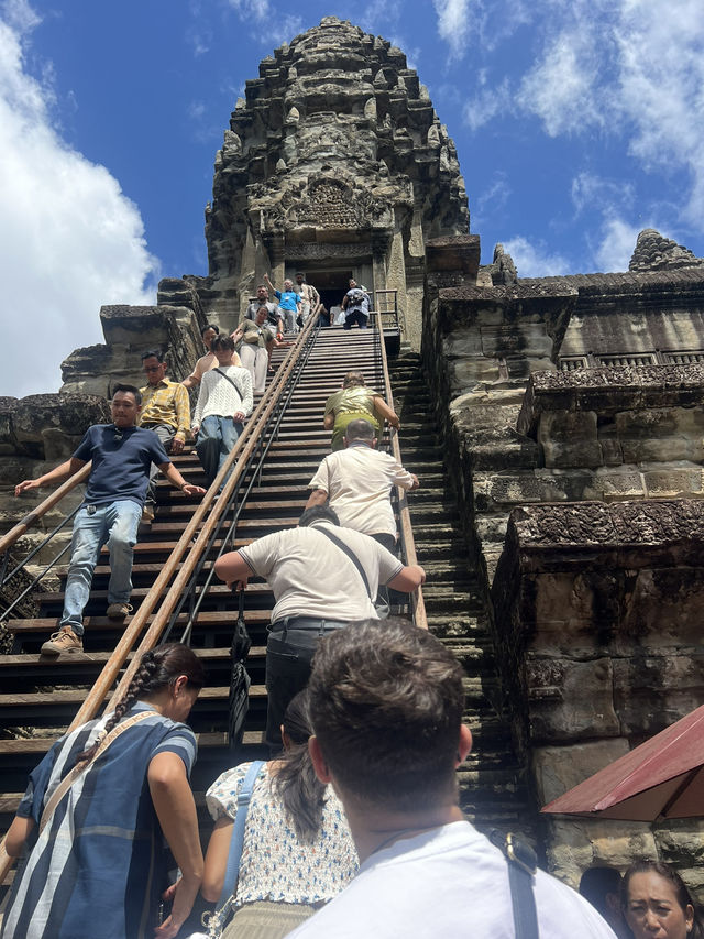 Angkor Wat Siem Reap 1 night 2 days it’s a short time for visiting But it was a great time to be the