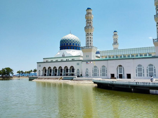 Kota Kinabalu City Mosque - Malaysia