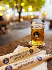 Satisfying lunch at Hofbräuhaus München