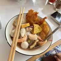  เกี๊ยวหนองบัว & Second Café (วังหลัง)