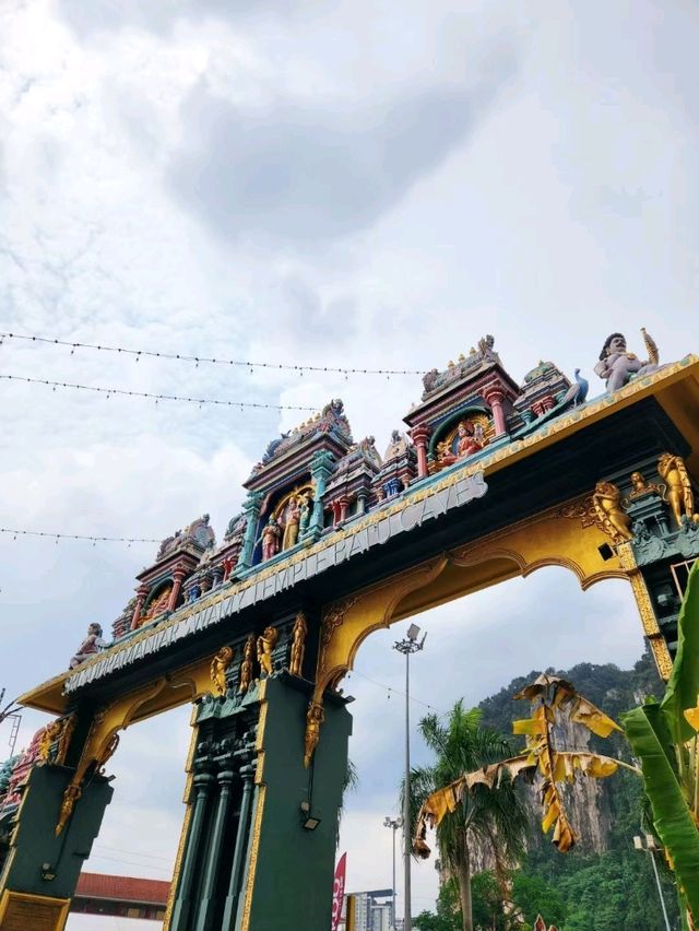 雙子塔燈海下的浪漫瞬間