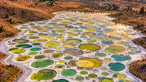 🟢 SEASON 4 EP.3 | ทะเลสาบลายจุด (Spotted Lake) ทะเลสาบประหล — traveler post in โอโซยูซ