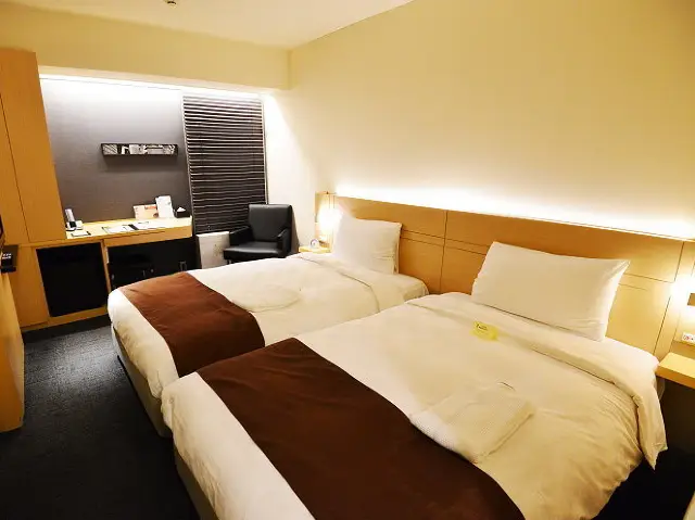 Hakata Tokyu REI Hotel: Deluxe Twin Room Review