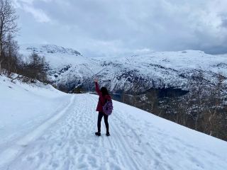 🏔️🇳🇴 A Spring Hike to Trolltunga: Norway’s Jaw-Dropping Beauty 
