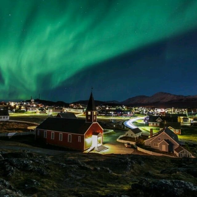 Enjoy Greenland's Northern Lights!