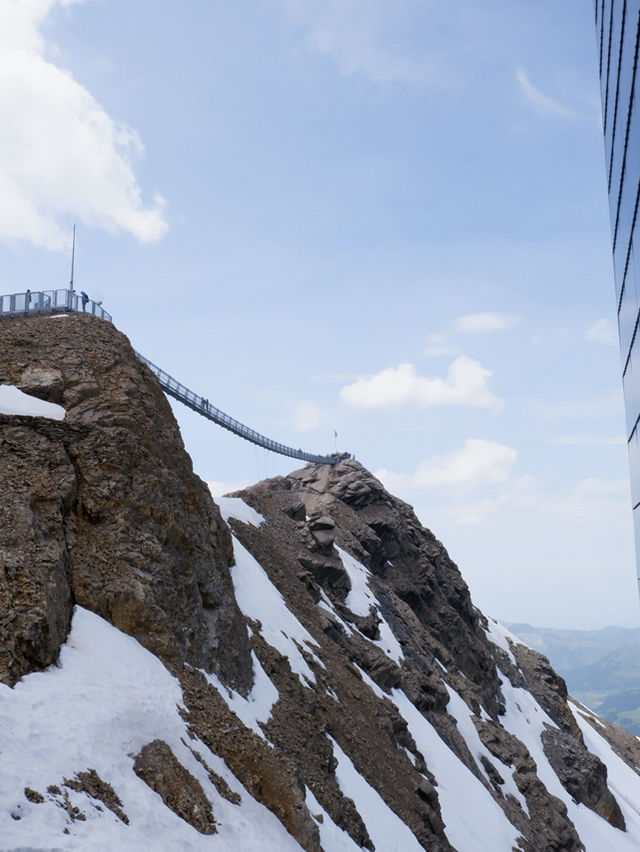 รีวิว: สะพาน Peak Walk by Tissot 