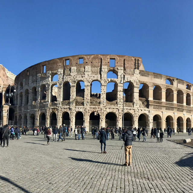 Roma🇮🇹Timeless Power of the Colosseum: Rome’s Iconic Wonder🏛️