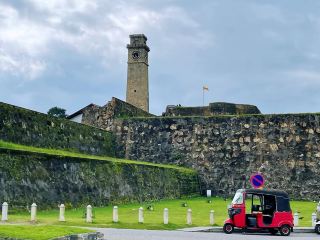 ปราสาท Galle ตั้งอยู่ภายในกำแพงเมืองเก่าของเมือง Galle